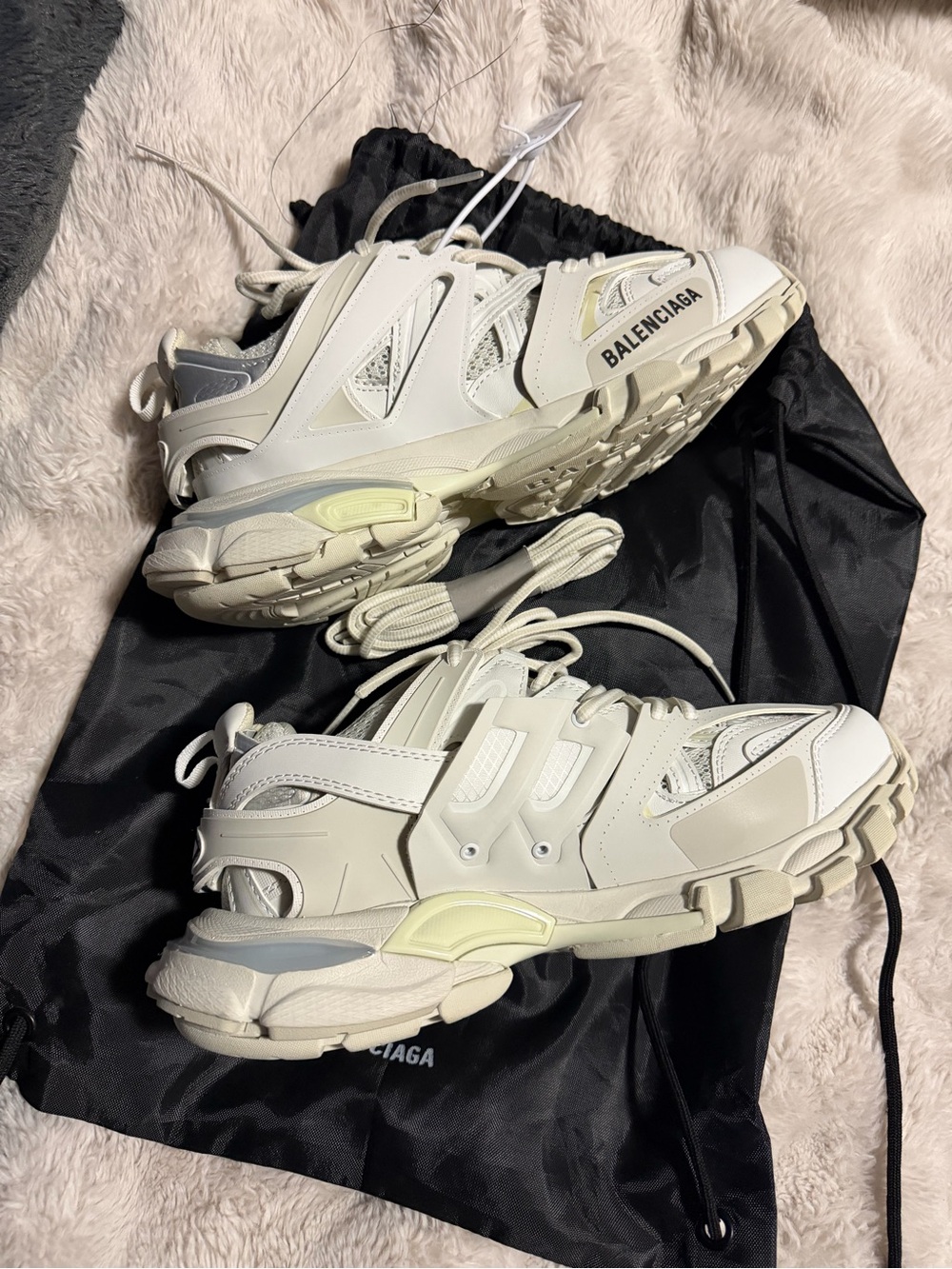 Balenciaga Cream Lace-Up Chunky Track Sneakers - Picture 4 of 6